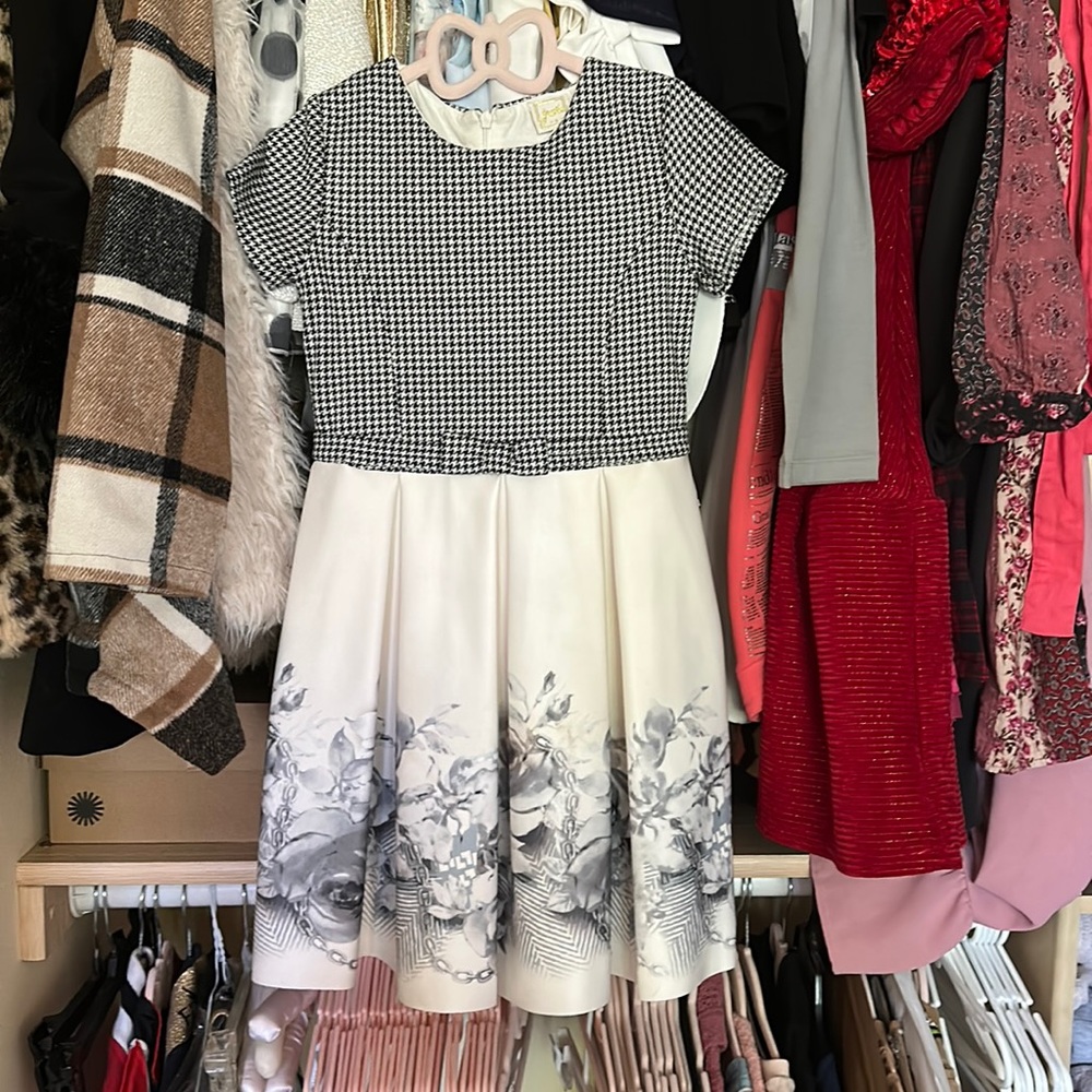 Girls Size 6 black and white Dress